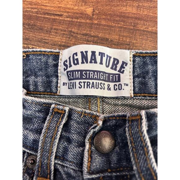 LEVI SIGNATURE Boy’s Slim Straight Fit Jeans / Size: 4R - Picture 3 of 11